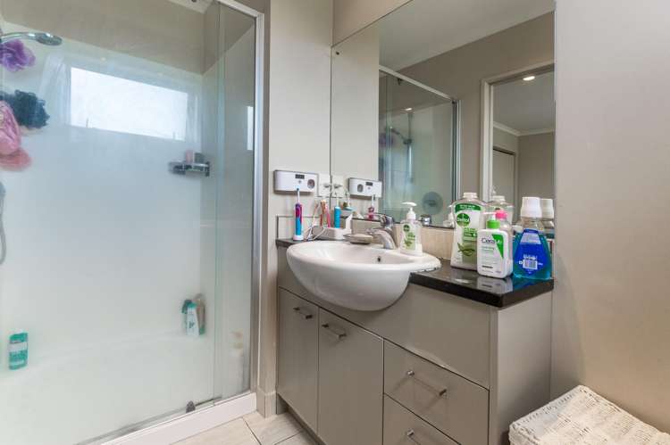 9 Savona Drive Flat Bush_22