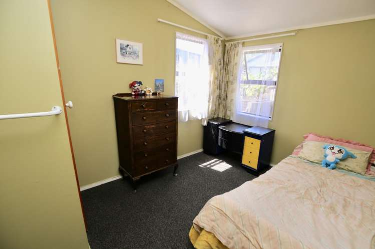 66 Pelorus Street Glenview_15