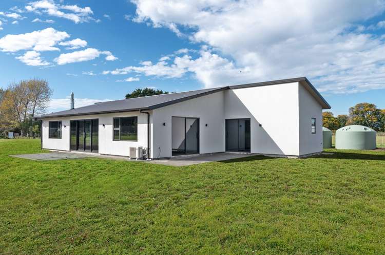 3 Nicholson Road Carterton_14