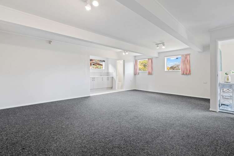 8 Uppingham Crescent Hillcrest_15