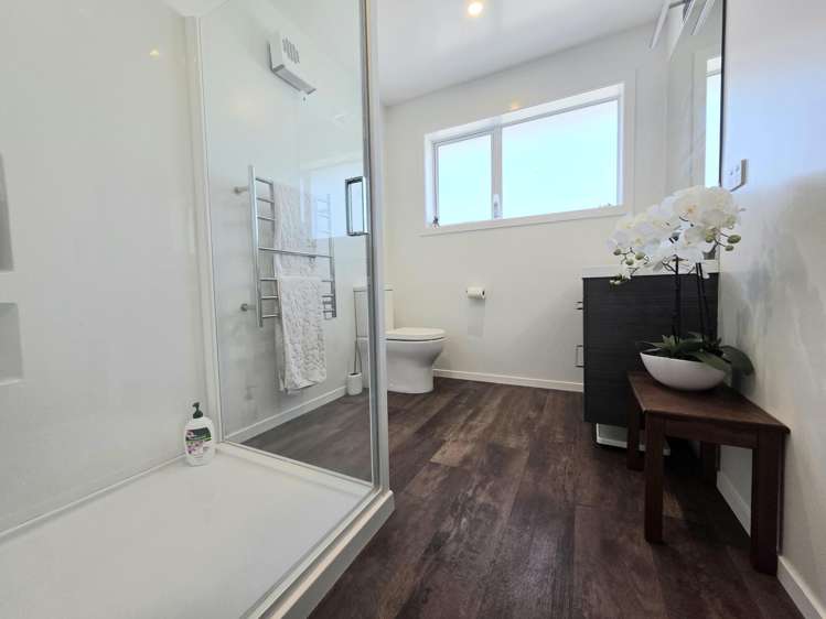 15 Royal Oak Crescent Holmes Hill_19