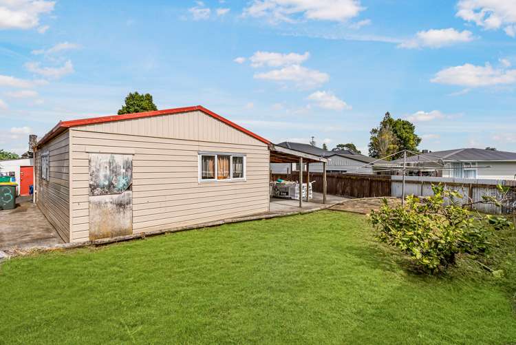 3 Quennell Avenue Favona_14