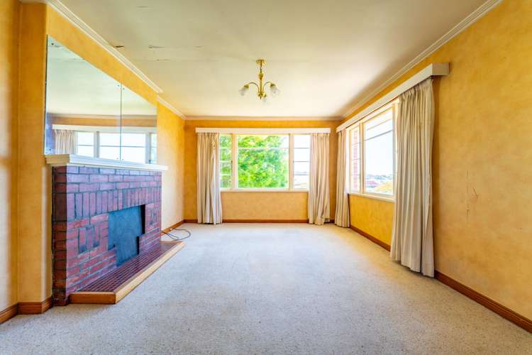 1 & 2/28 Nile Street Highfield_5