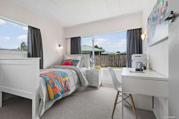 8 Richardson Avenue Pukekohe_10