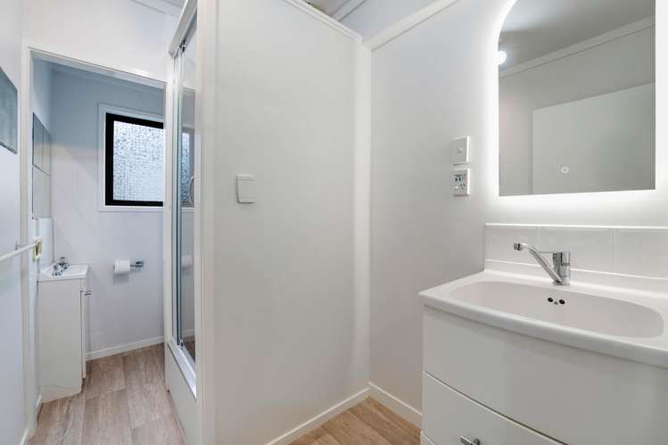 248 Whangaparaoa Road Red Beach_27