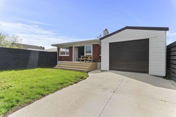 18 Riversdale Drive Merrilands_1