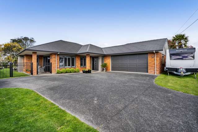 Single-Level. Solid Brick. Room To Live.