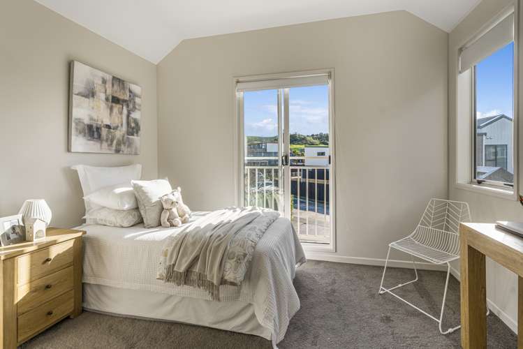 1 Mikoikoi Crescent Mangere Bridge_16