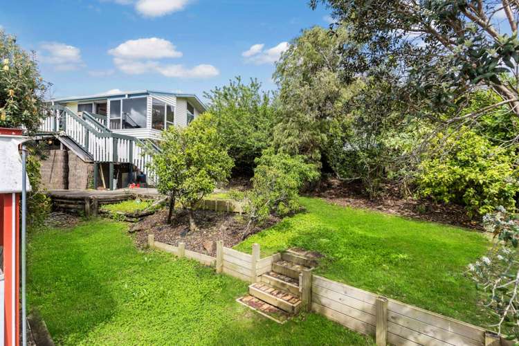 593 East Coast Road Browns Bay_26