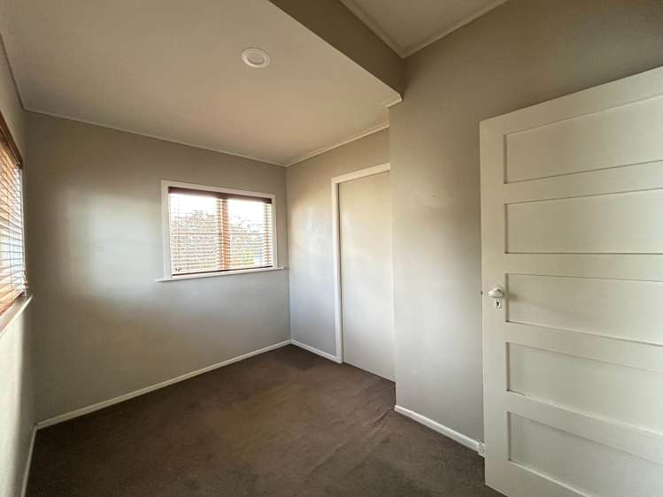 28 Connell Street Blockhouse Bay_16