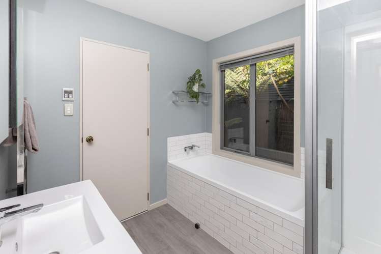 2/121 Barrington Street Somerfield_14