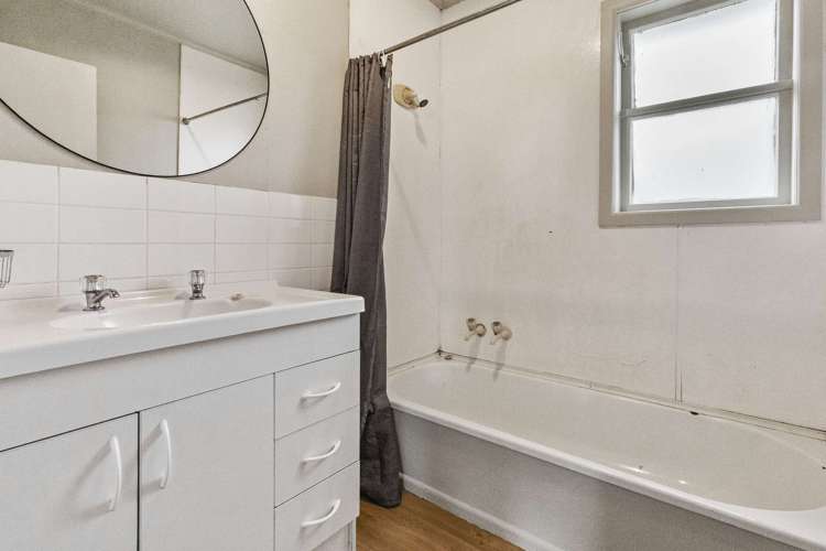 5 Macaulay Street Leamington_17