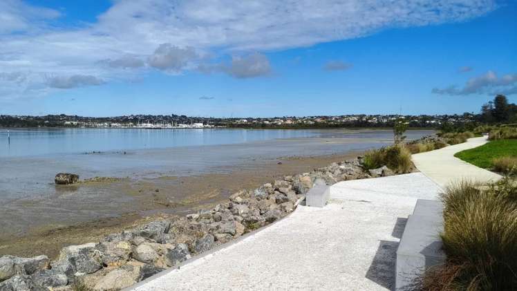 13 Sails Road_5
