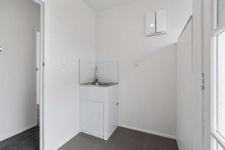 70 Clayton Avenue 10693_9