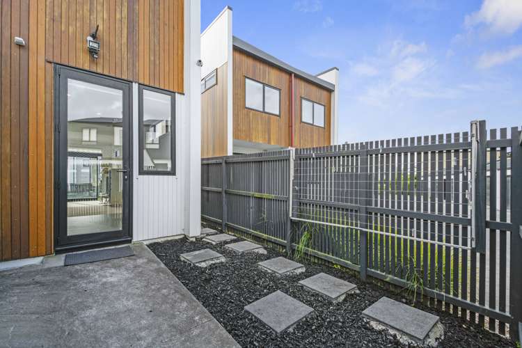 11 Frank Gill Road Hobsonville_18