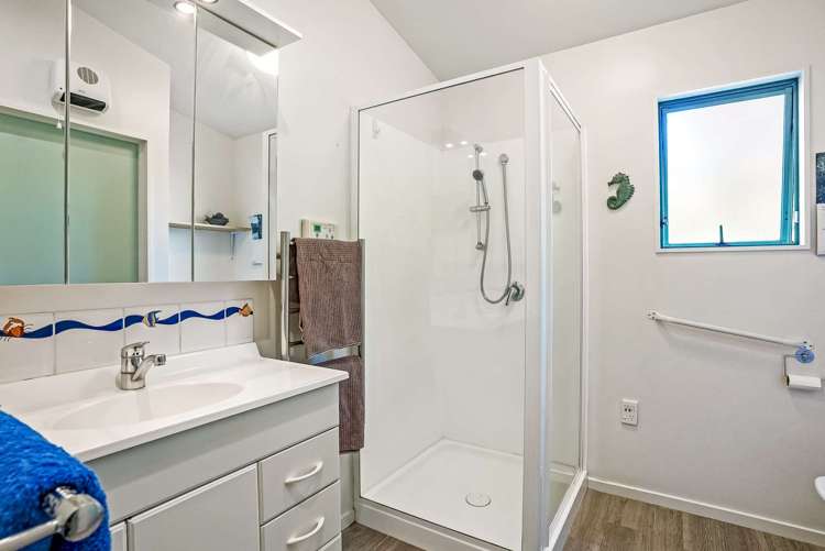 8b Te Papau Crescent Diamond Harbour_15