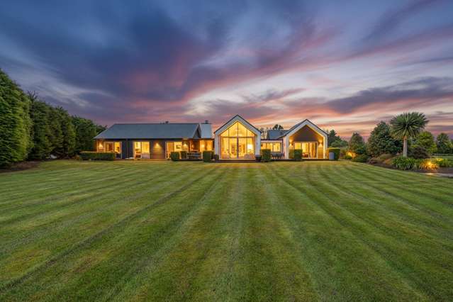 Modern lifestyle with space to entertain!