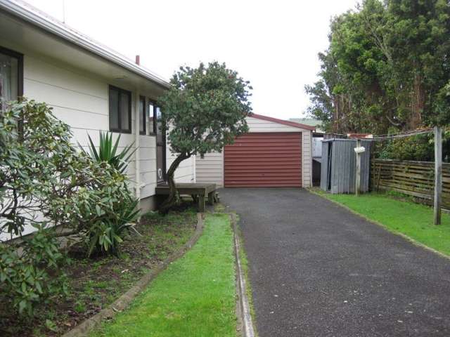 28 Koutunui Road Athenree_1