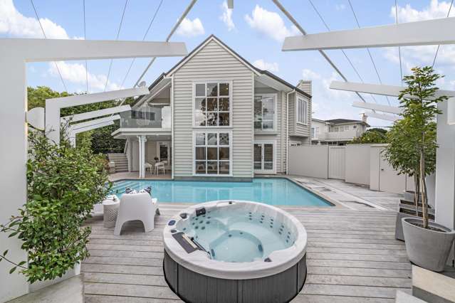 Reserve price high $3mils - now that's realistic!