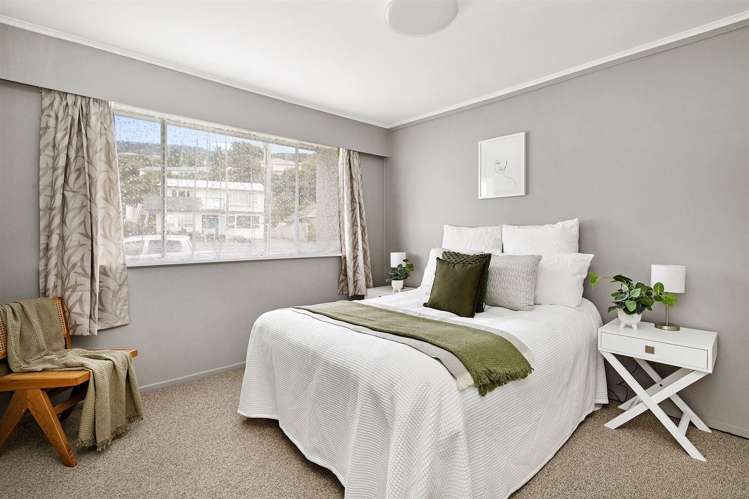 2/246 Main Road Tawa_8