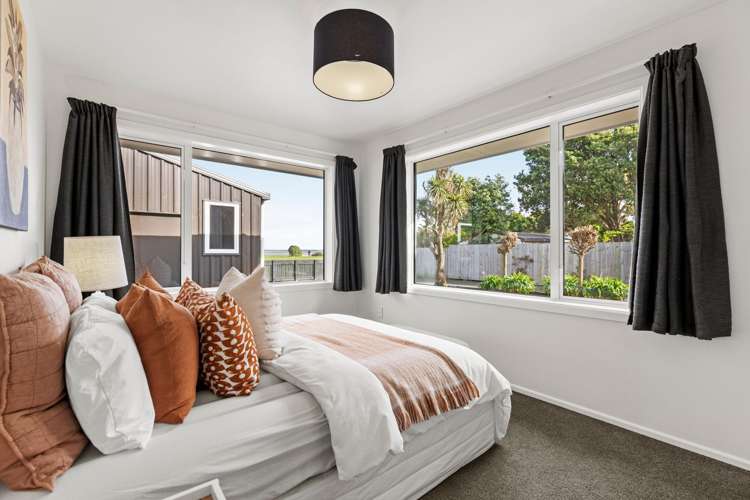 138 Rocking Horse Road Southshore_6