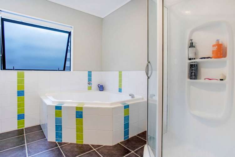 2/15 Killarney Avenue Torbay_9