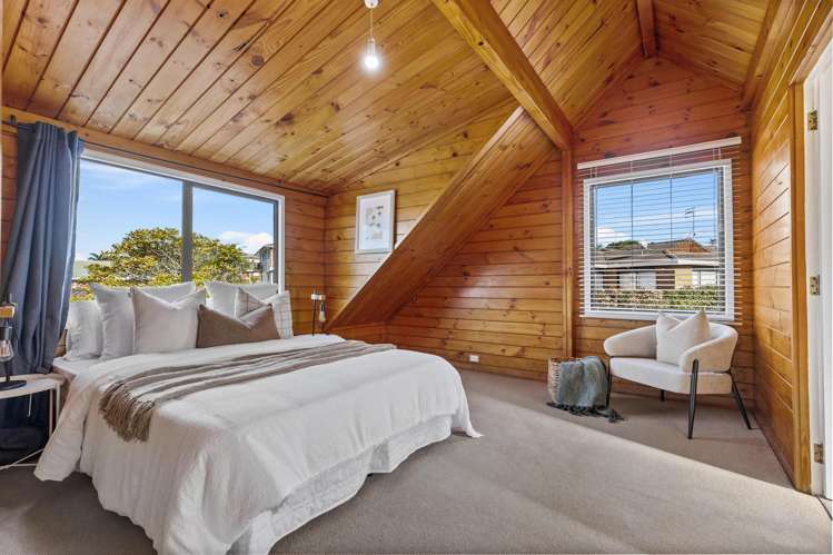 2/7 Fernbird Place Massey_9