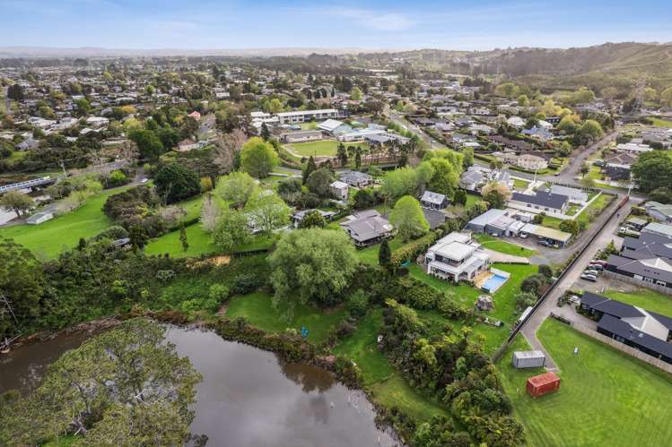 1 Newton Road Riverhead_24