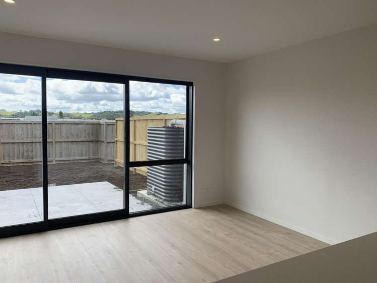 4 TORO PUKE LANE Beachlands_9