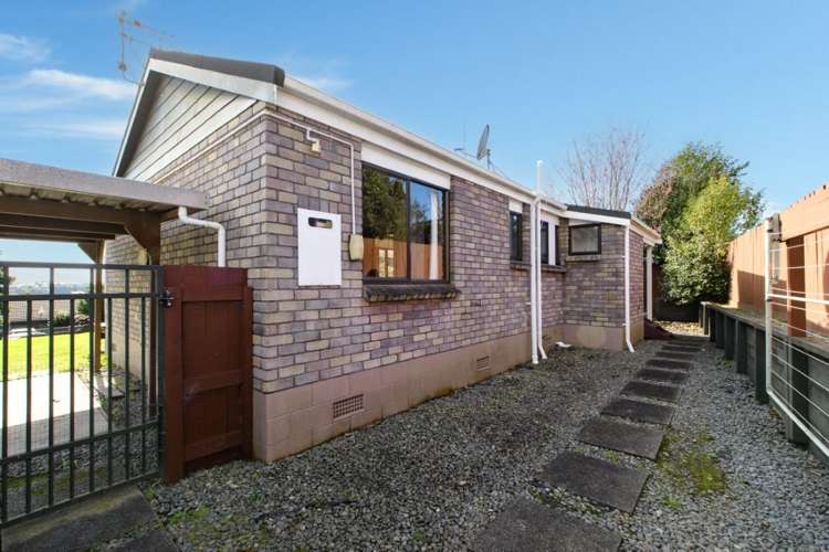 64 Resolution Road Welcome Bay_16