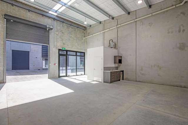 4/17 Hands Road Middleton_2