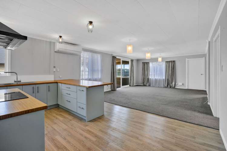 23 Layard Street Opunake_10