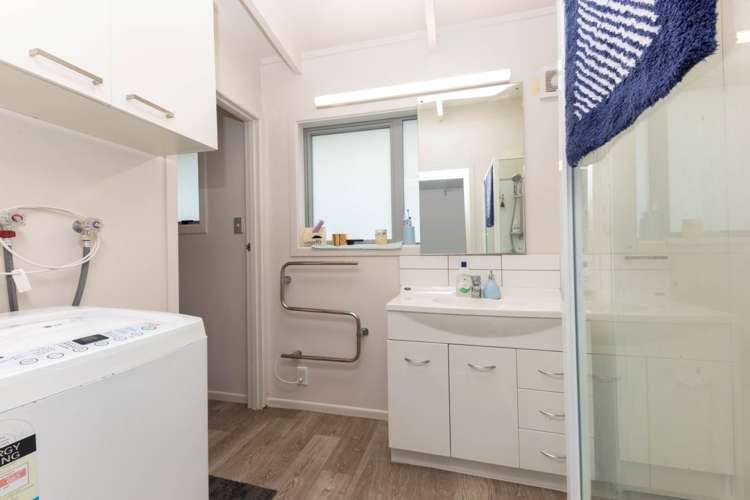 12 Nandana Drive Glen Eden_16