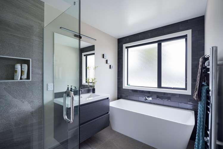 32 Lumsden Drive Waikiwi_15