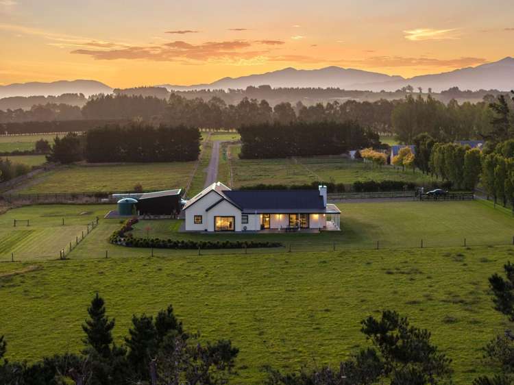 71 Davis Road Cust_25