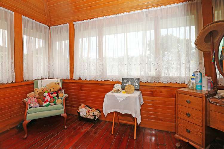 85 Kauri Street Miramar_11