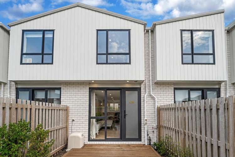 4/29 Normandy Place Henderson_40