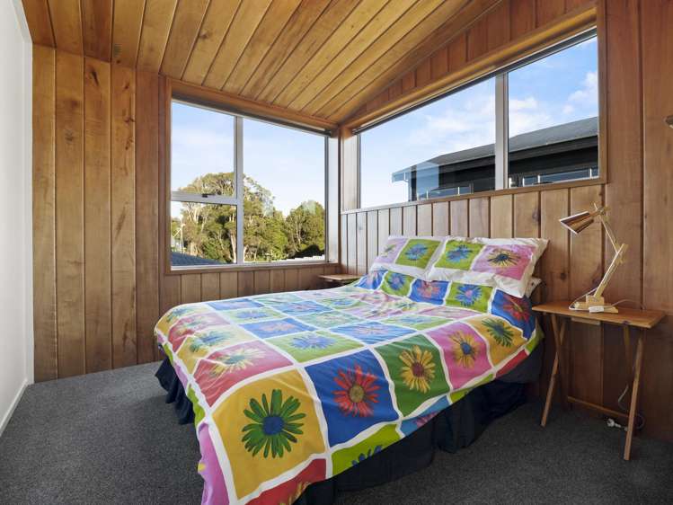 11 Rata Street Kaka Point_25