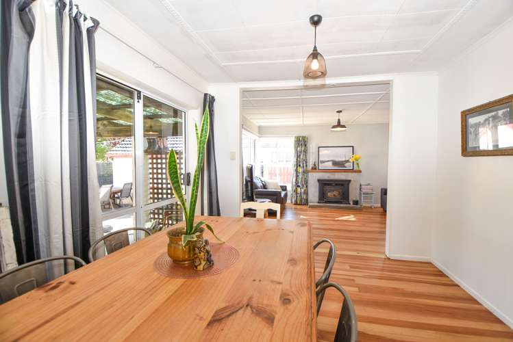 394 High Street South Carterton_3