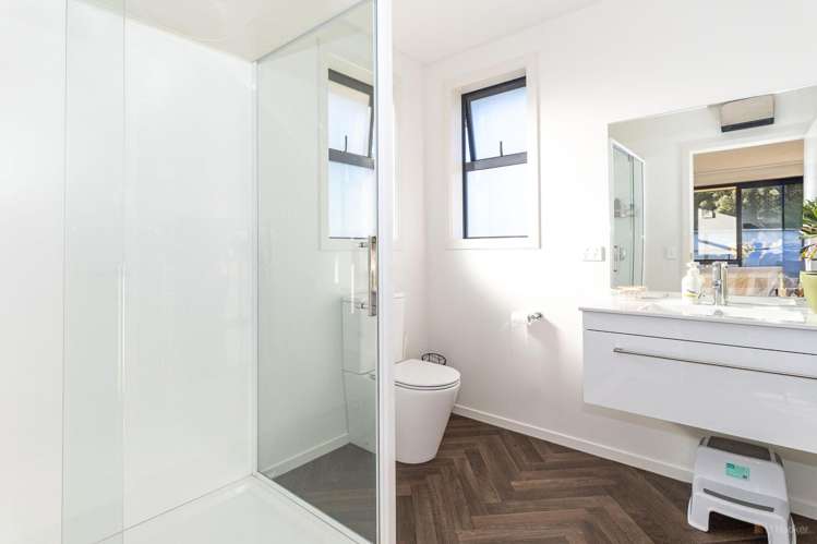 123 Oak Street Orari_11