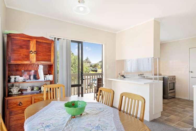 8 Kaanapali Place Wattle Downs_10