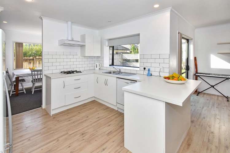 22 Moyrus Crescent East Tamaki Heights_6