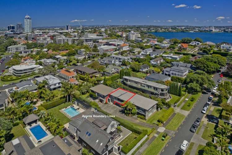 3/9 Brett Avenue Takapuna_27
