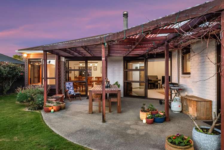 8 Runanga Grove Waikanae_14