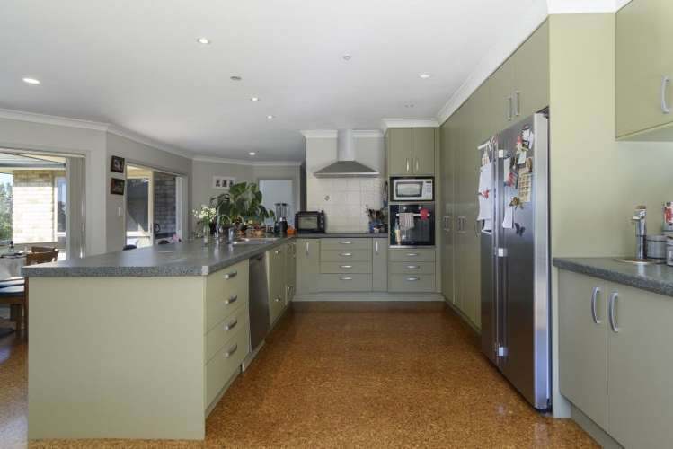 21 Lockington Road Aongatete_10