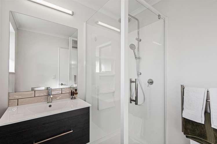 27 Helicon Street Pegasus_13