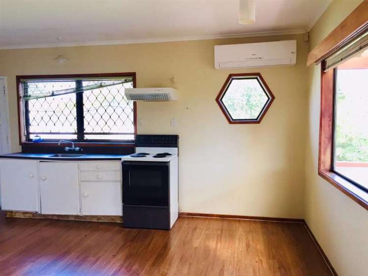 13 Bollard Avenue New Windsor_16