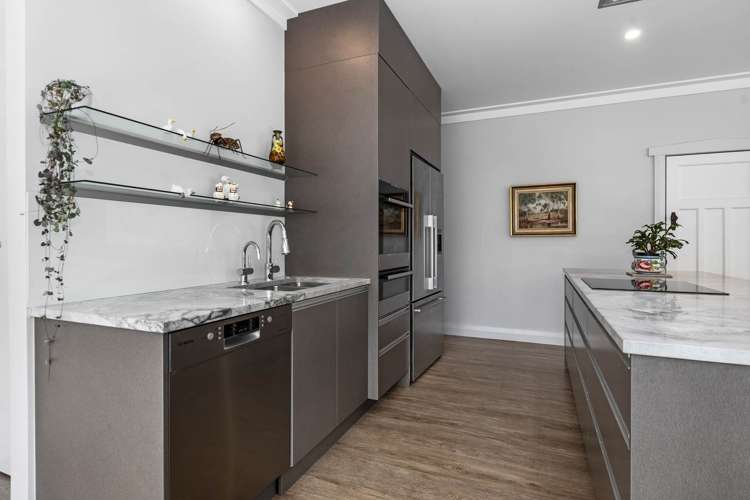 4 Vale Road Riverside_4