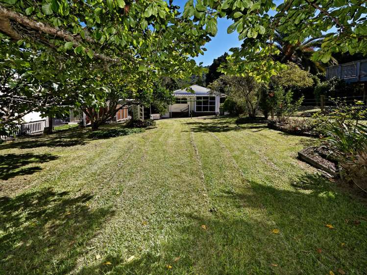 11 Upland Road Huia_12