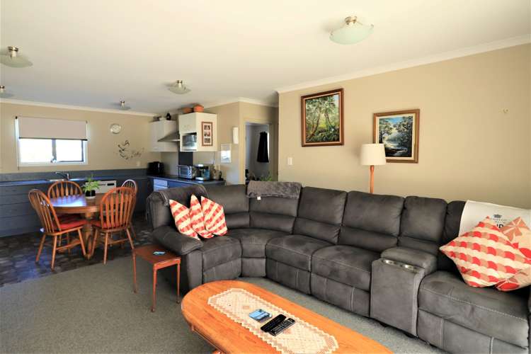 135 Portia Street Stratford_6